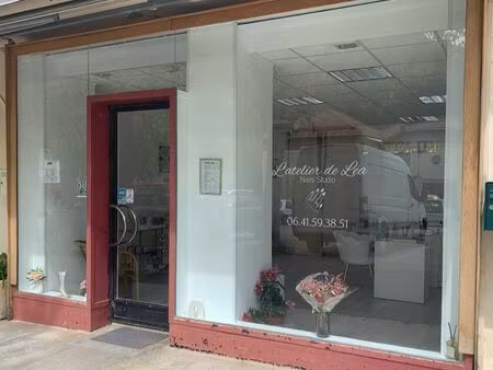 location cabine professionnelle équipée