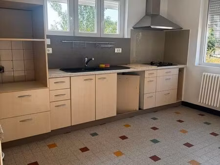 appartement 110 m² – entièrement rénové – balcon  jardin & garage