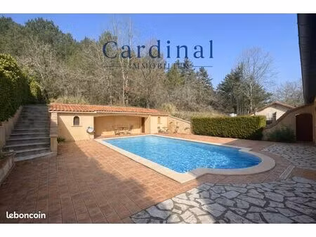 maison 6 pièces 126 m²