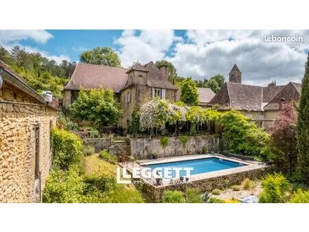 maison 6 pièces 334 m²