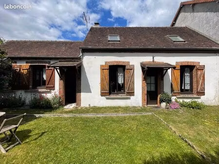 maison  centre-ville  avec petit jardin