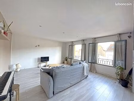 appartement 3 pièces 69 m²