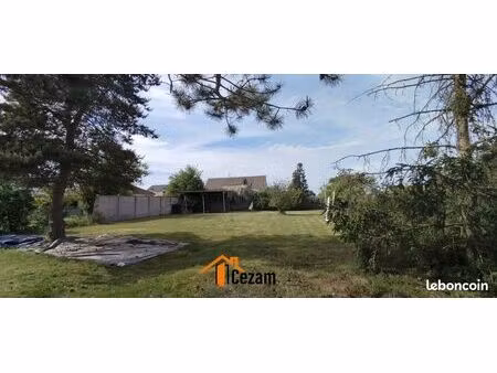 terrain 841 m² muids
