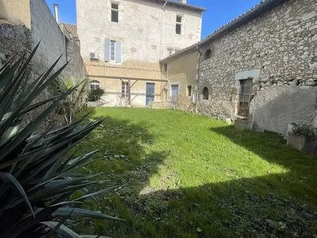 maison 6 pièces 153 m²