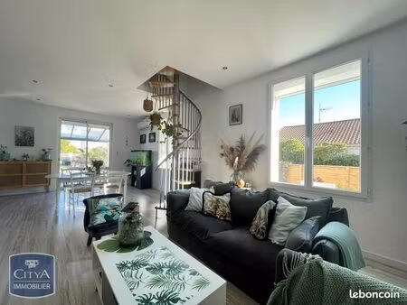 maison 4 pièces 122 m²