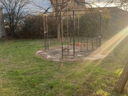 ? terrain constructible 650m2 plat arboré viabilisé