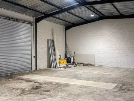 local d’activité / entrepôt 140 m² + 120 m² parking privatif – portiragnes zone saint anne