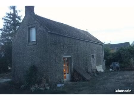 maison avec terrain et dépendances