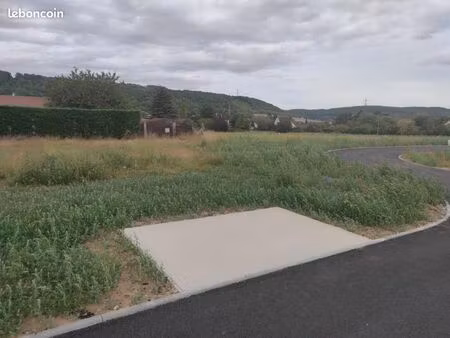 terrain 782 m² port mort