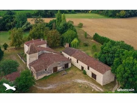 ferme 10 pièces 324 m²