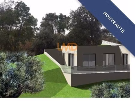 terrain 3 000 m² nimes