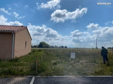 terrain 814 m² grenade