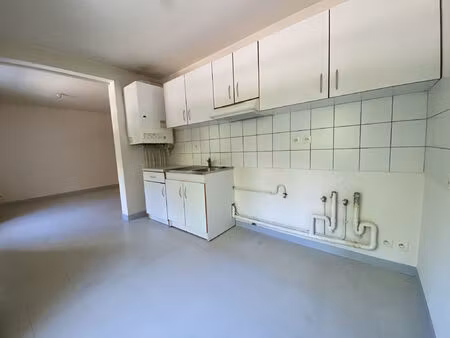 location appartement 3 pièces 54 m² à maîche (25120)