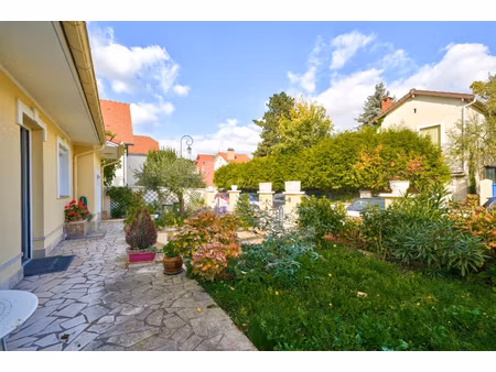 maison avec jardin - 5 pièces - 142 m²