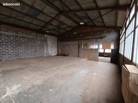 local 124 m²