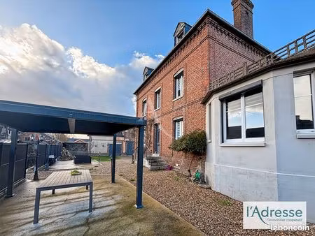 maison 8 pièces 189 m²