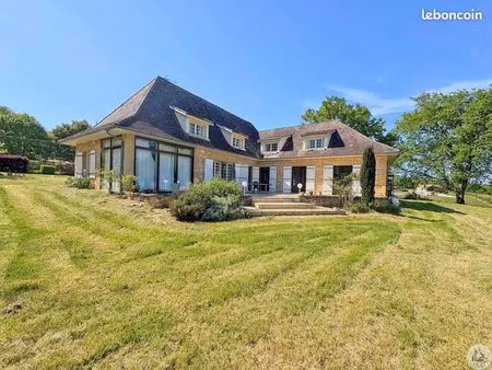 maison de village 9 pièces 280 m²