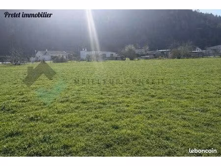 terrain 3701 m² massiac