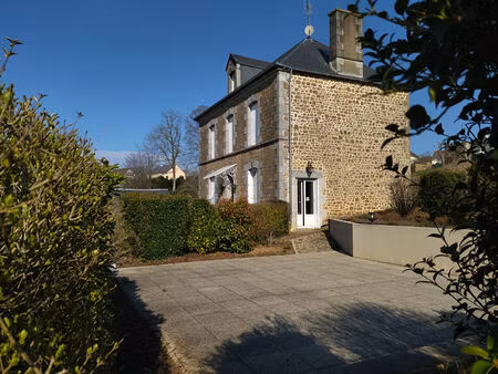 superbe maison bourgeoise à lassay les châteaux