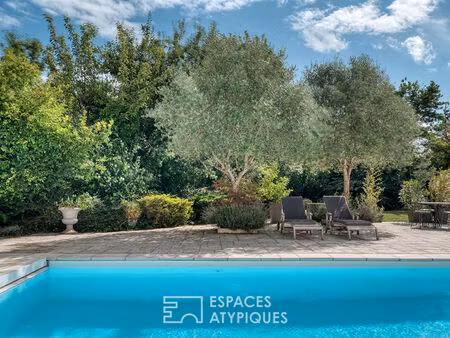 superbe propriété directoire au coeur d'un parc de 3 hectares