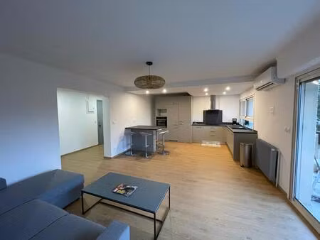 colocation confort et rénovée avec terrasse : 1 chambre disponible - proximité métro ramon