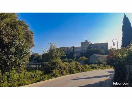 terrain 318 m² lunel