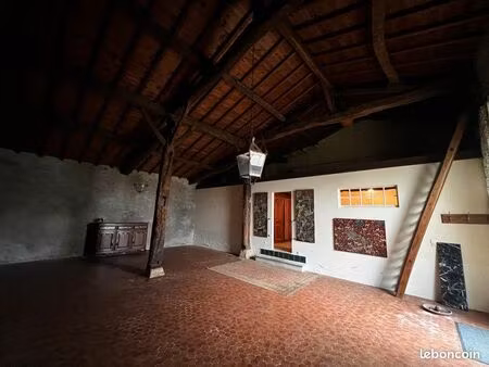 maison 1 pièce 76 m²