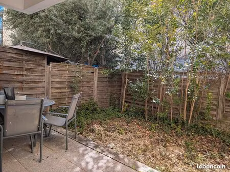 appartement t2 nîmes avec jardin privatif dans résidence calme et sécurisée