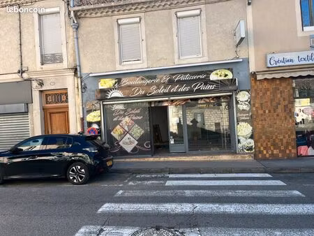 local a louer 120 m2