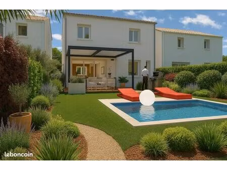 villa 4 pièces 80 m²