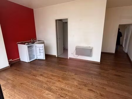 à louer local commercial