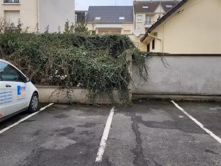 parking villepinte