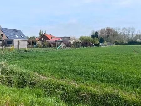 terrain 601 m² eringhem