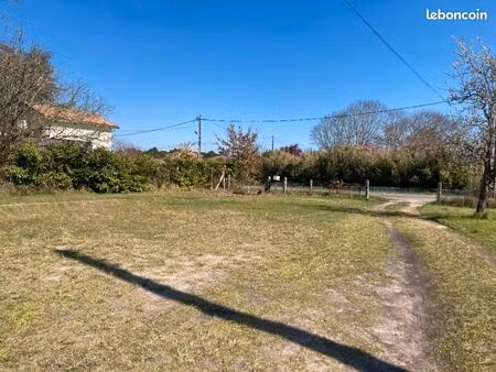 terrain 630 m² le teich