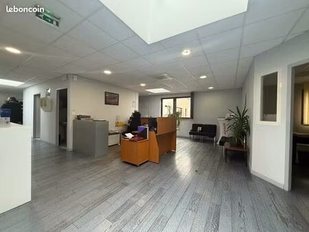bureaux 148 m² evreux