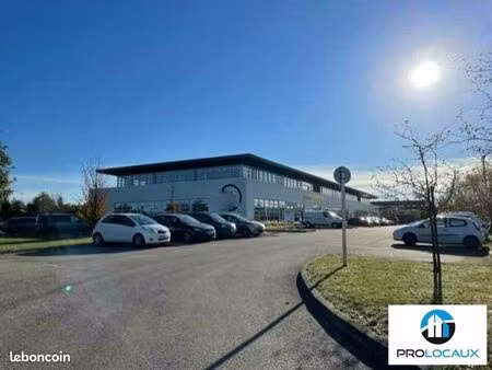 bureaux 1024 m² heudebouville