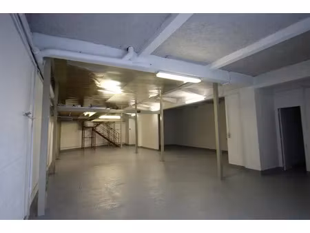 entrepôt - local d'activité de 300 m2 à champigny-sur-marne