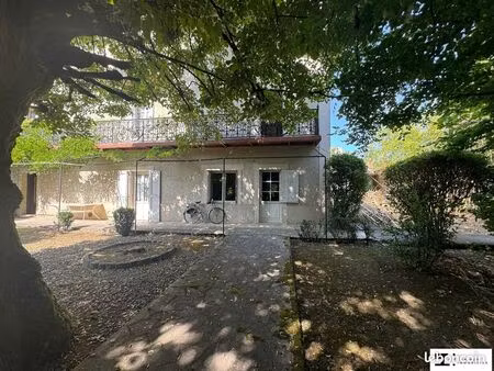 maison 8 pièces 268 m²