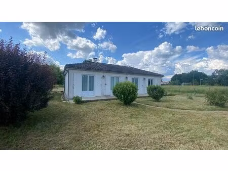 joli plain-pied sur 800 m² de terrain - commune de la lande de fronsac