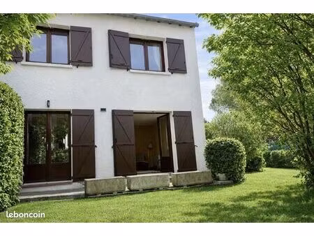 maison de ville 5 pièces 105 m²