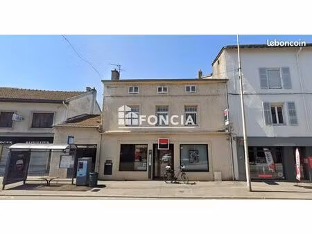 immeuble de rendement - locataire bancaire solide - centre-ville de frouard