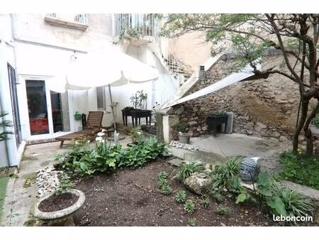 immeuble 12 pièces 380 m²