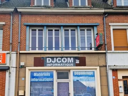 immeuble 64 m² formerie