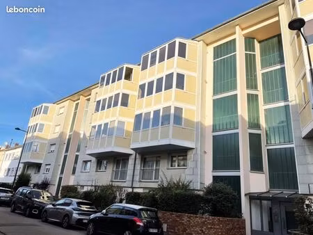 appartement 2 pièces 52 m²