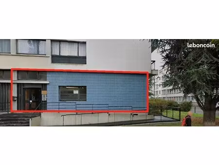 bureaux 50 m²