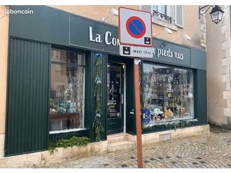 local à louer avec bail précaire