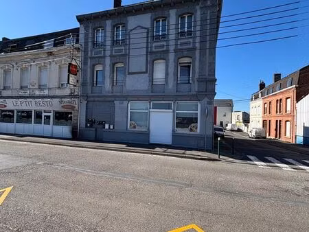 grand local commercial disponible - face gare fourmies