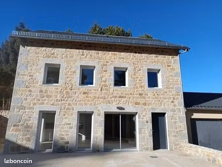 pavillon 4 pièces 99 m²