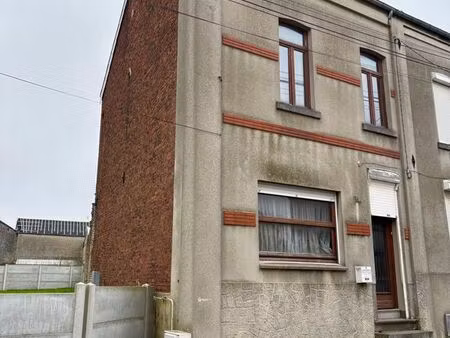 maison 4 pièces 77 m²