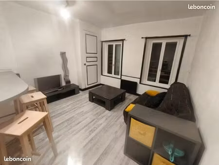 studio meublé charlieu